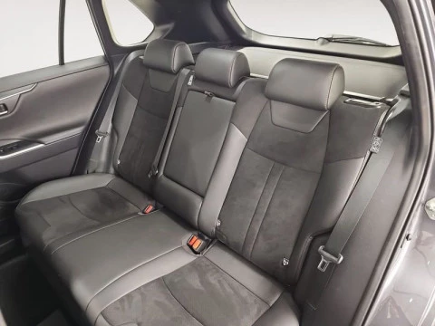 Toyota Rav4 2.5l PLUG-IN 300PH (e-CVT) Advance