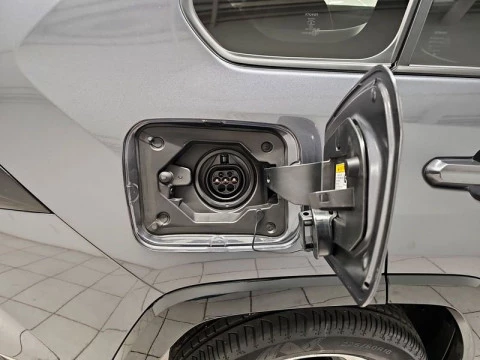 Toyota Rav4 2.5l PLUG-IN 300PH (e-CVT) Advance
