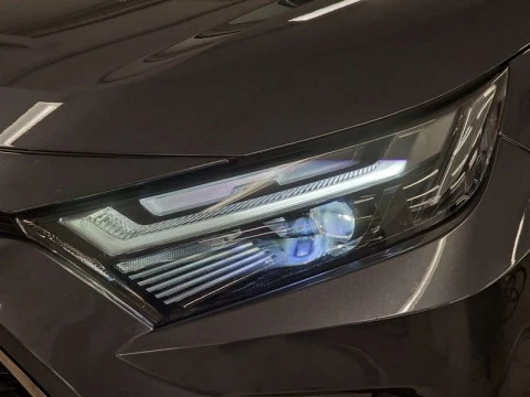 Toyota Rav4 2.5l PLUG-IN 300PH (e-CVT) Advance