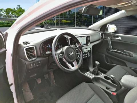 Kia Sportage 1.6 MHEV Black Edition 100kW (136CV) 4x2