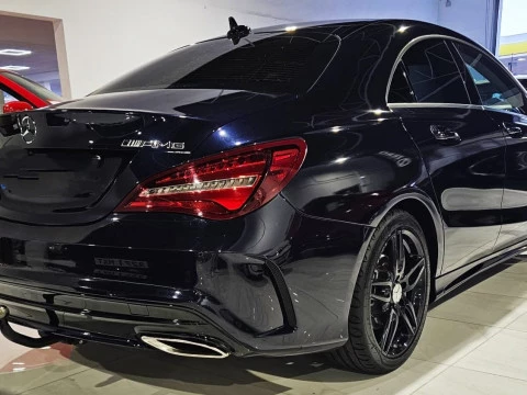 Mercedes-Benz AMG C CLA180 