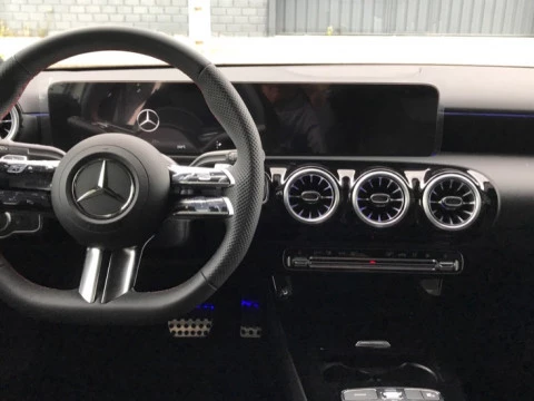 Mercedes-Benz Clase A  250 e Berlina