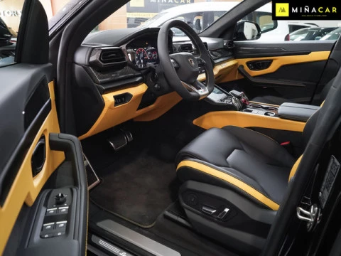 Lamborghini Urus 4.0 V8 PHEV SE 588 kW (800 CV)
