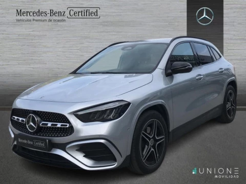 Mercedes-Benz GLA  200 d