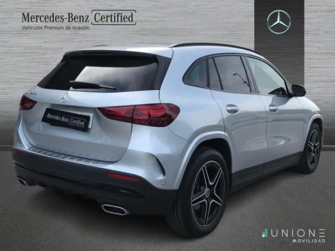 Mercedes-Benz GLA  200 d