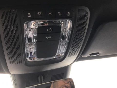 Mercedes-Benz GLA  200 d