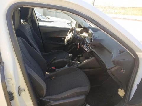 Peugeot 2008 Active BlueHDI 81kW (110CV)