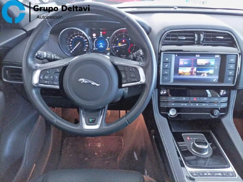 Jaguar F-Pace 2.0L i4D AWD Automático R-Sport