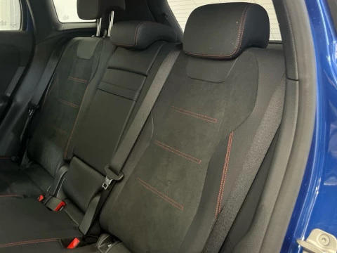 Mercedes-Benz GLA 200 d