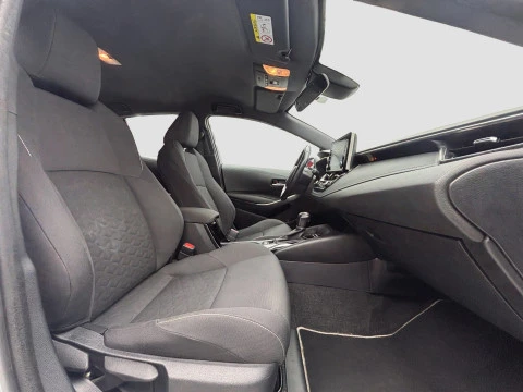Toyota Corolla 1.8 125H BUSINESS E-CVT