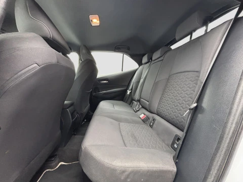 Toyota Corolla 1.8 125H BUSINESS E-CVT