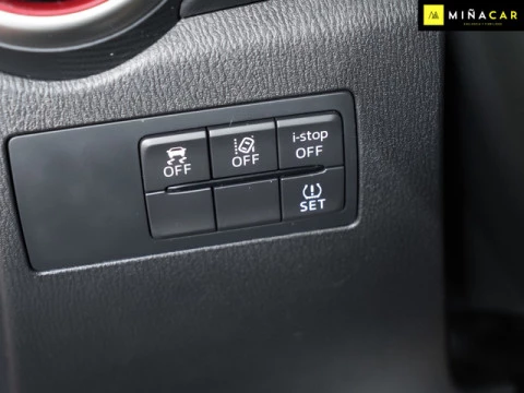 Mazda 2 1.5 G e-SKYACTIV Homura 66 kW (90 CV)