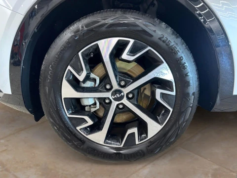 Kia Sportage 1.6 T-GDi HEV 158kW (215CV) Tech 4x2