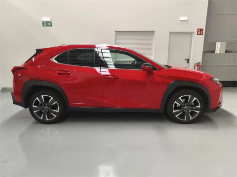 Lexus UX 250h Premium 2WD