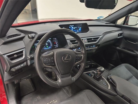 Lexus UX 250h Premium 2WD