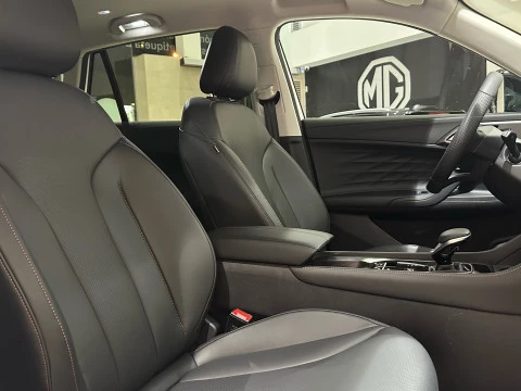 MG HS 1.5 Hybrid+ Luxury