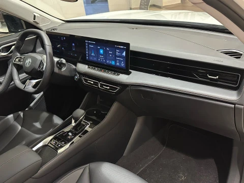 MG HS 1.5 Hybrid+ Luxury
