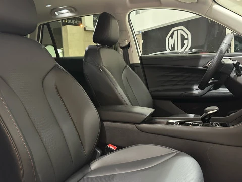 MG HS 1.5 Hybrid+ Luxury