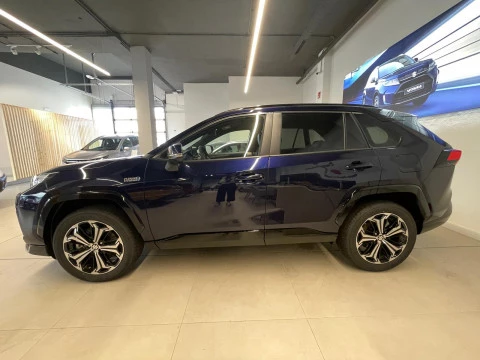 Suzuki Across 2.5 PHEV 4WD