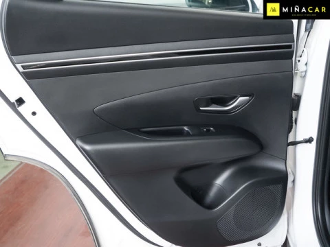 Hyundai Tucson 1.6 CRDI 48V Maxx DCT 100 kW (136 CV)