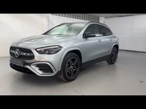 Mercedes-Benz GLA 250 e con tecnología híbrida EQ