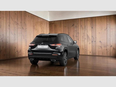 Mercedes-Benz GLA  250 e con tecnologia hibrida EQ