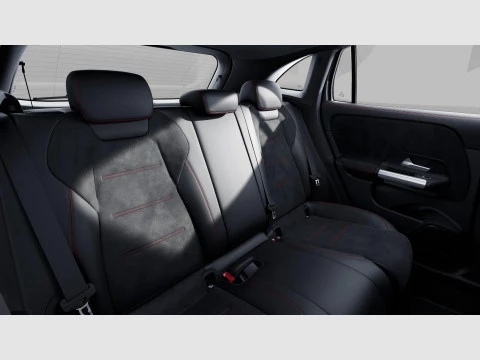 Mercedes-Benz GLA  250 e con tecnologia hibrida EQ