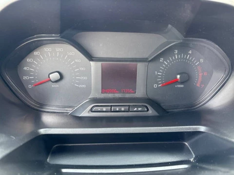 Peugeot Partner Pro Standard 600kg BlueHDi 73kW