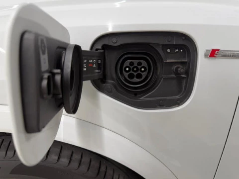 Audi Q3 Sportback 1.4 45 TFSI E S TRONIC S LINE 245 5P