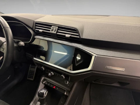 Audi Q3 Sportback 1.4 45 TFSI E S TRONIC S LINE 245 5P