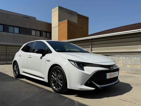 Toyota Corolla FEEL 1.8 HYBRID 122CV E-CVT 5P Toyota Corolla FEEL 1.8 HYBRID 122CV E-CVT 5P