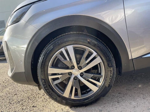 Peugeot 3008 Hybrid 225 e-EAT8 Allure Pack