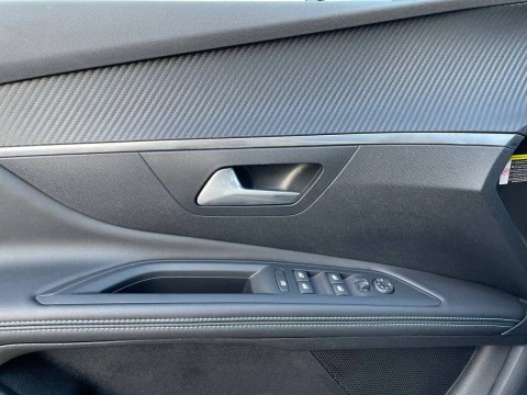 Peugeot 3008 Hybrid 225 e-EAT8 Allure Pack