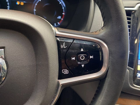 Volvo XC90 2.0 B5 D INSCRIPTION AWD AUTO 5P 7 Plazas