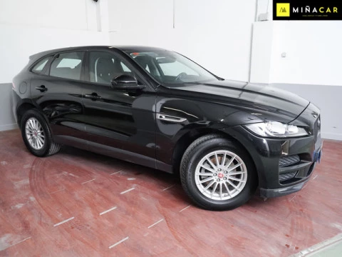Jaguar F-Pace 2.0L i4D Pure AWD 132 kW (180 CV)
