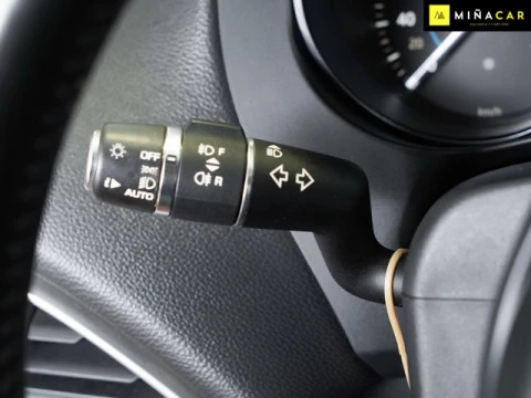 Jaguar F-Pace 2.0L i4D Pure AWD 132 kW (180 CV)