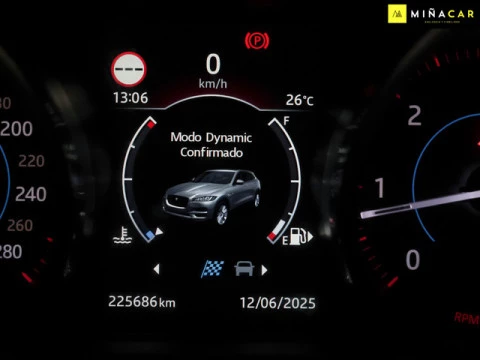 Jaguar F-Pace 2.0L i4D Pure AWD 132 kW (180 CV)