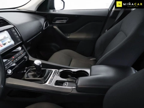 Jaguar F-Pace 2.0L i4D Pure AWD 132 kW (180 CV)