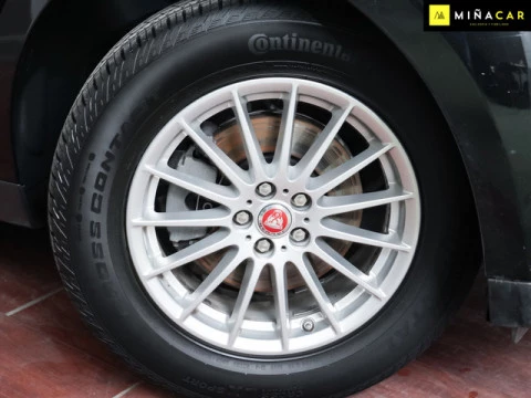 Jaguar F-Pace 2.0L i4D Pure AWD 132 kW (180 CV)