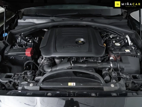 Jaguar F-Pace 2.0L i4D Pure AWD 132 kW (180 CV)