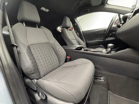 Toyota C-HR 2.0 180H Advance