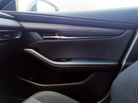 Mazda3 2.5 E-SKYACTIV-G HOMURA AUTO 5P
