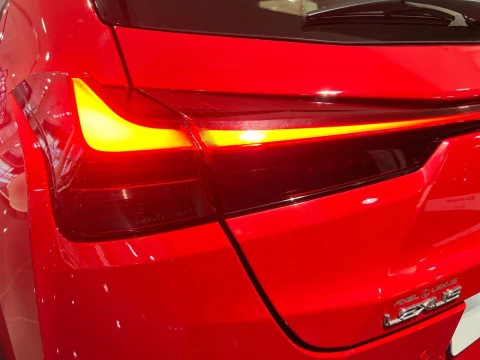 Lexus UX 2.0 250h Premium