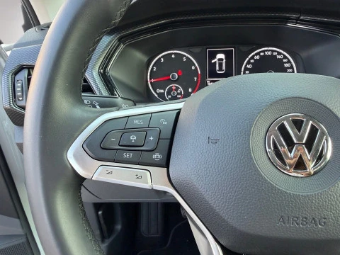 Volkswagen T-Cross  1.0 TSI Advance 85kW