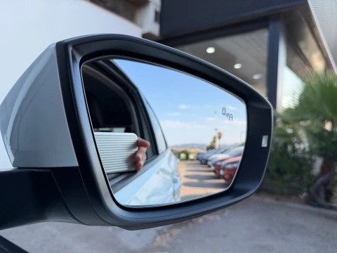 Volkswagen T-Cross  1.0 TSI Advance 85kW