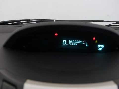 Toyota YARIS 1.3 VVT-I SOL 5P