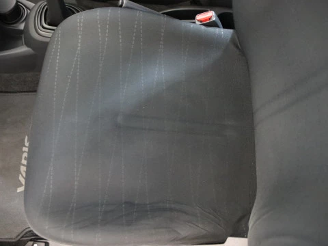 Toyota YARIS 1.3 VVT-I SOL 5P