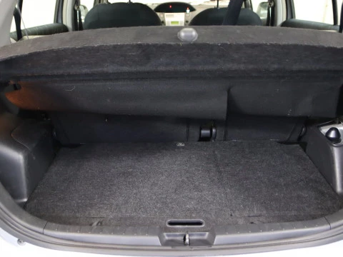 Toyota YARIS 1.3 VVT-I SOL 5P