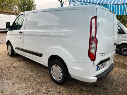 Ford Transit Custom L2 H1 FURGON TALLER
