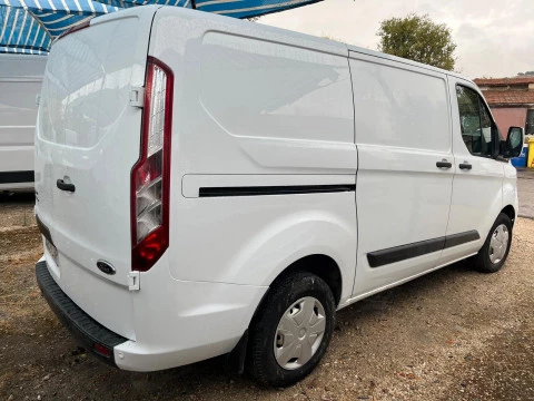 Ford Transit Custom L2 H1 FURGON TALLER
